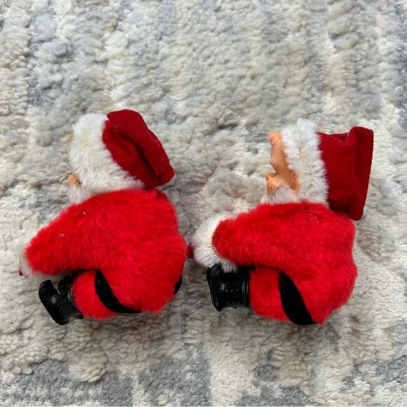 Vintage 1970s Furry Clip On Santa’s Christmas Tree Lapel Set of 2 - Picture 3 of 9